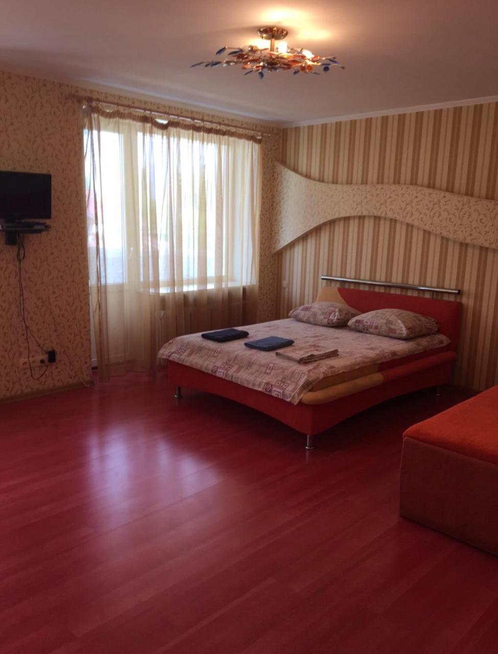 Red Apartment 2019 Very Centre Kherson Exterior foto