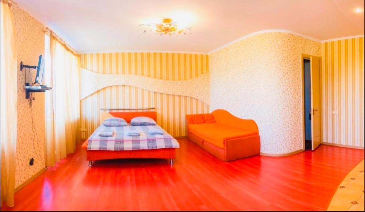 Red Apartment 2019 Very Centre Kherson Exterior foto
